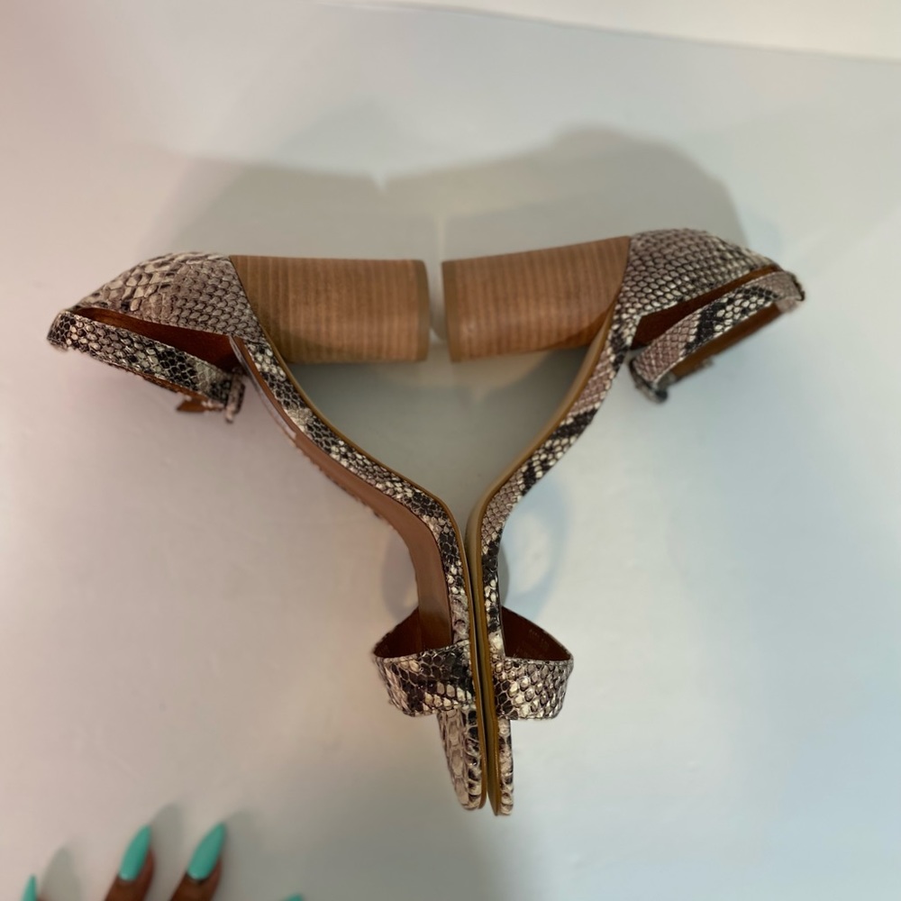 Steve Madden Sara Snakeskin Sandals size 8 NWOT - Picture 5 of 11